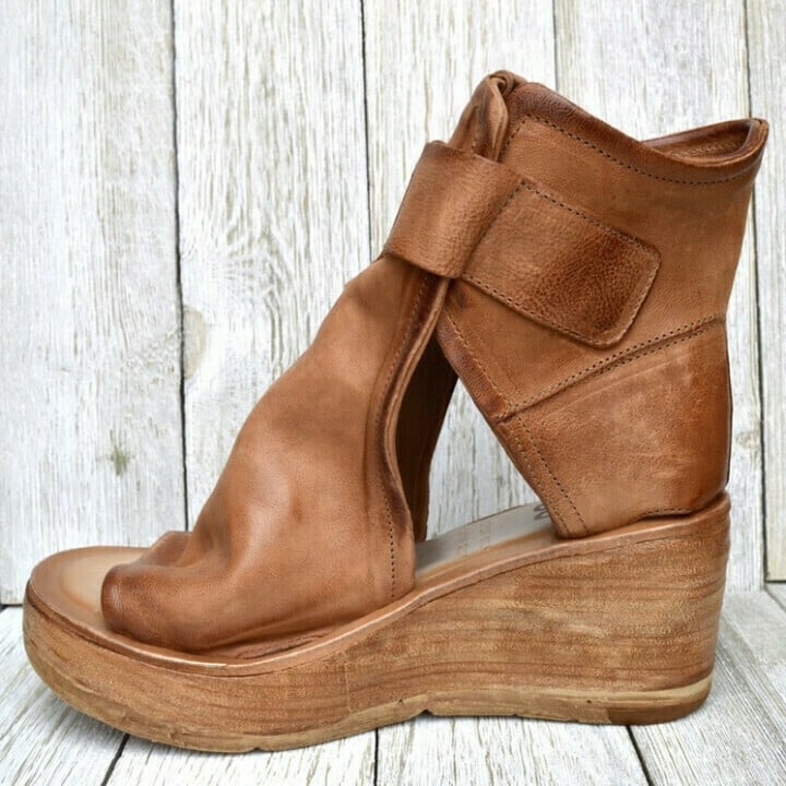 Lysandra | Sandalen für Damen Schnallenriemen Keilabsatz Stil
