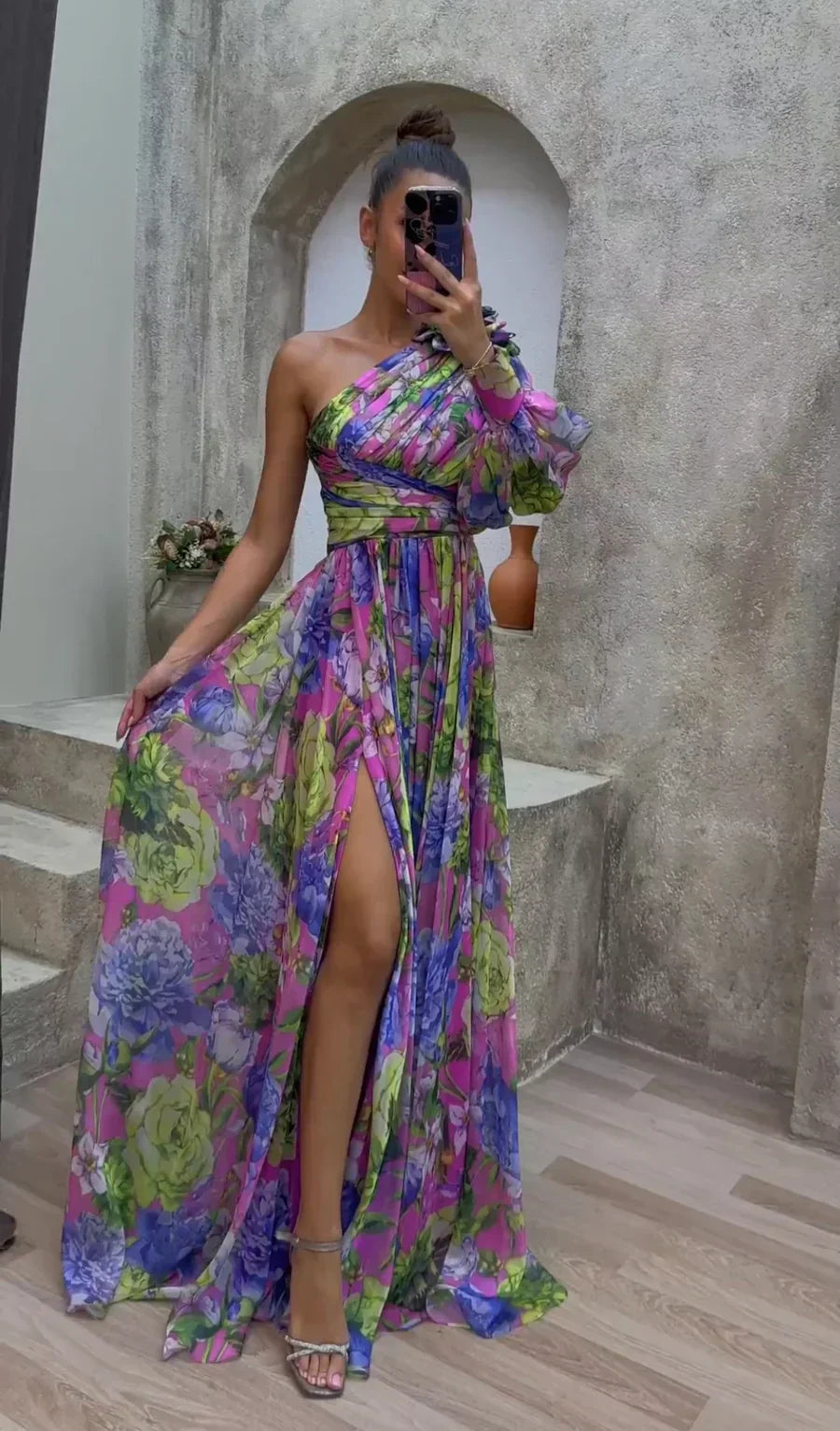 Petra | Anmutiger Reiz Blumen Kleid
