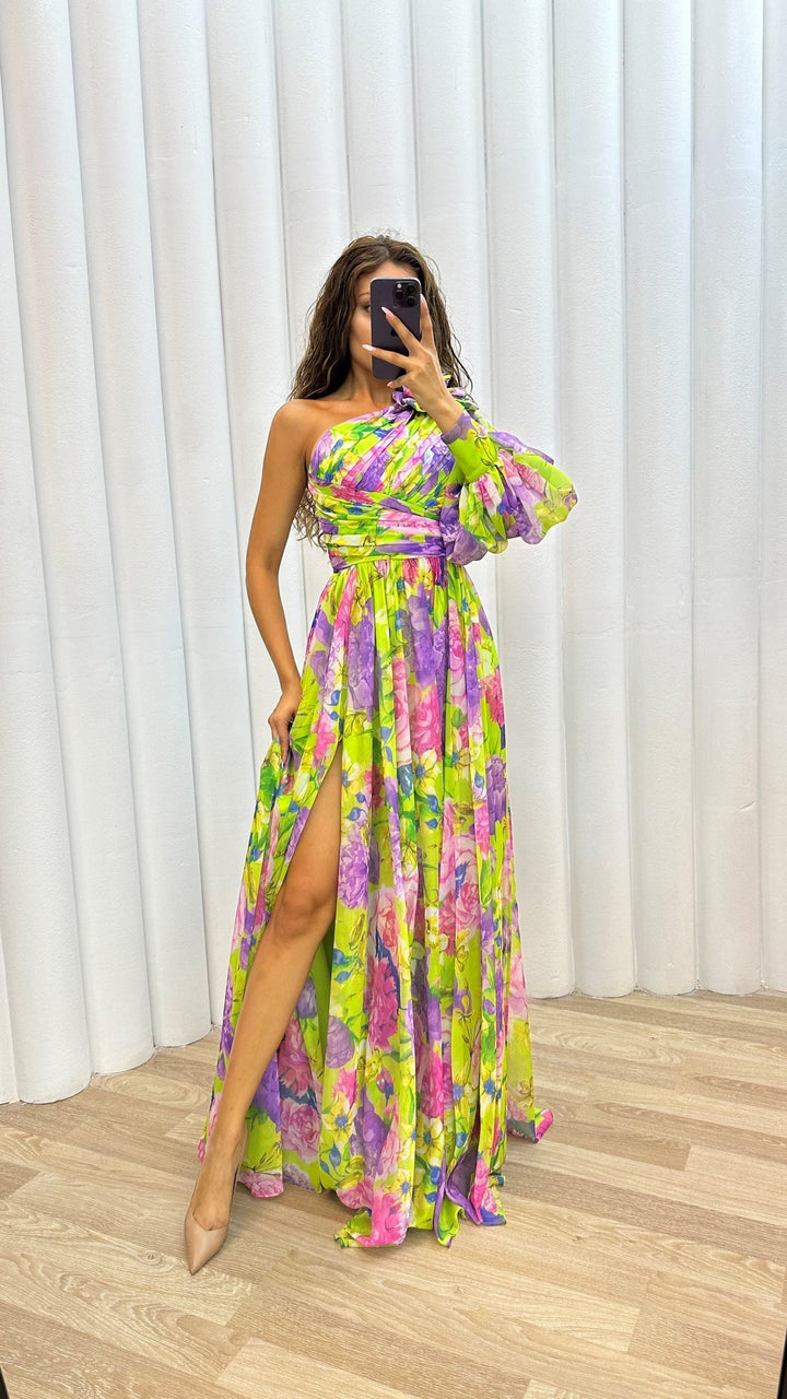 Petra | Anmutiger Reiz Blumen Kleid