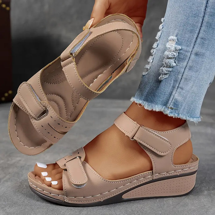 Theresa | Sandalen für Damen Offene Spitze Knöchelriemen Plateau Sohle