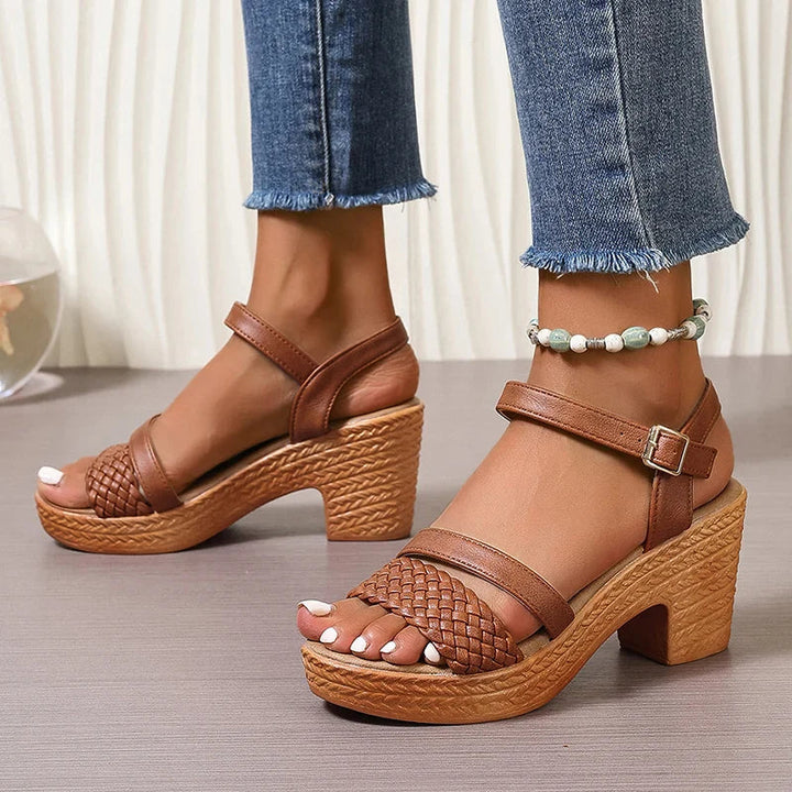 Rosalia | Sandalen für Damen Geflochtene Riemchen Blockabsatz Stil