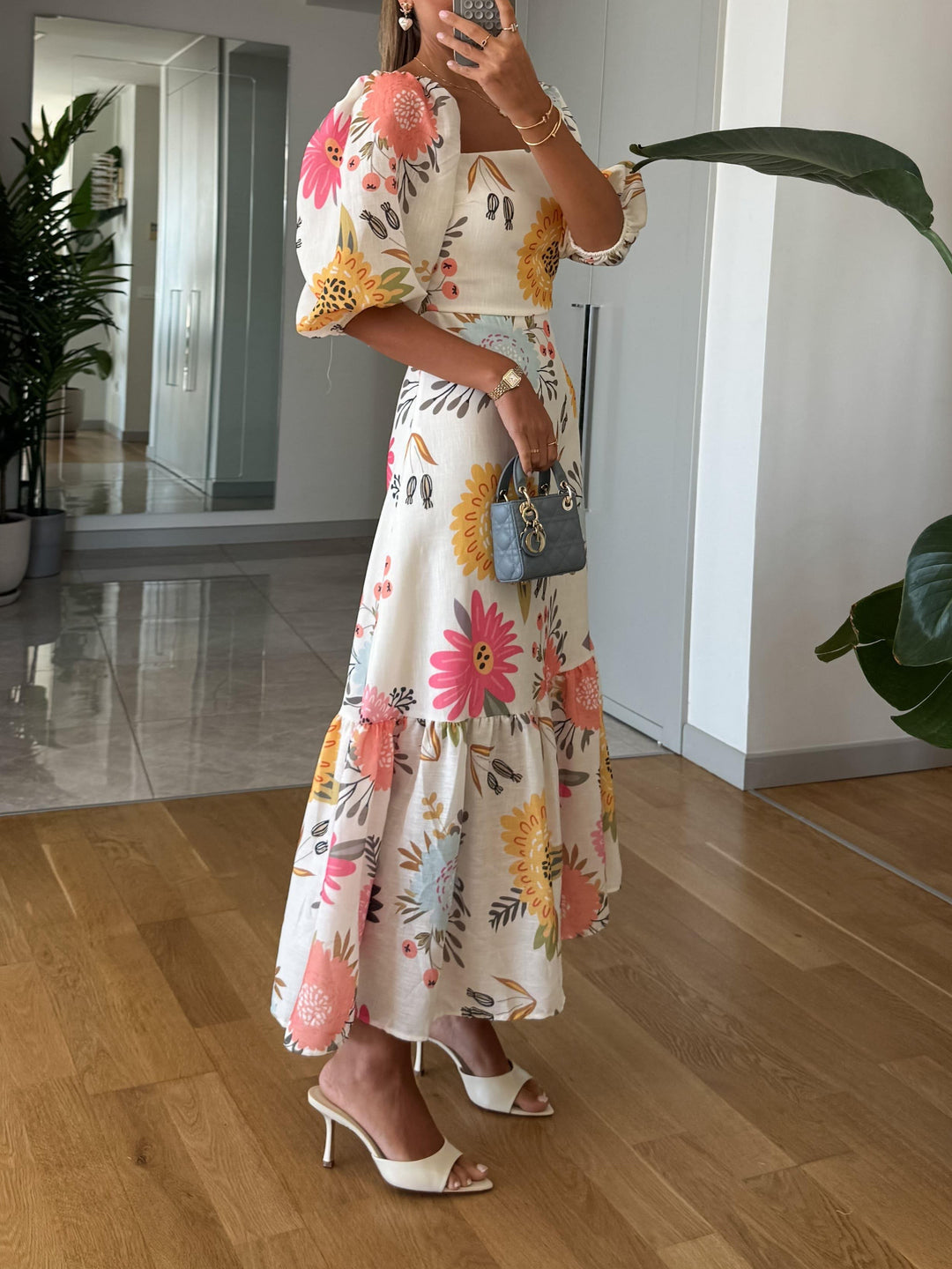 Mariam | Damenkleid Quadratischer Ausschnitt Floral Midi