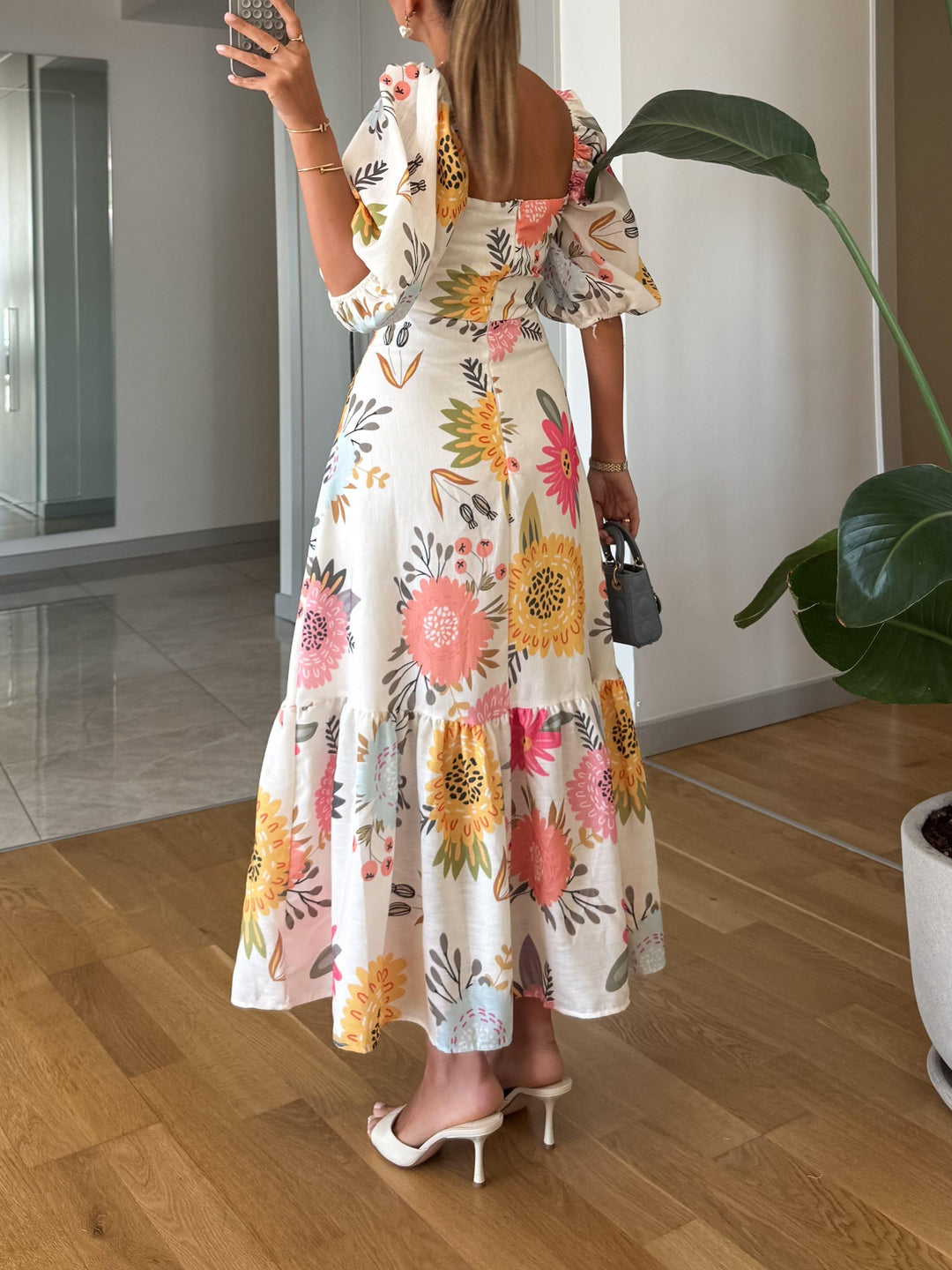 Mariam | Damenkleid Quadratischer Ausschnitt Floral Midi