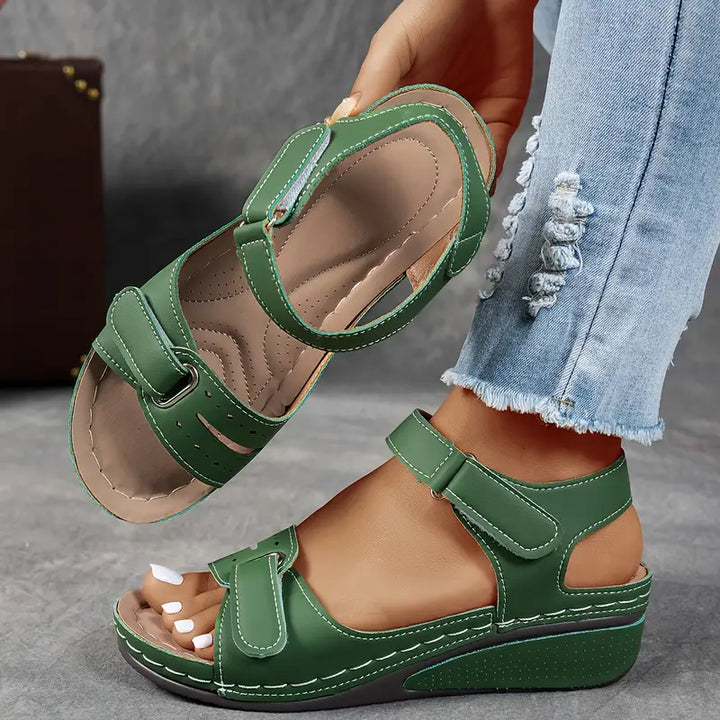 Theresa | Sandalen für Damen Offene Spitze Knöchelriemen Plateau Sohle