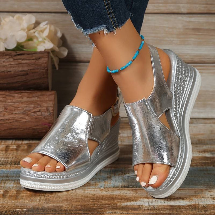 Helena | Sandalen für Damen Metallic Plateau Slingback Design